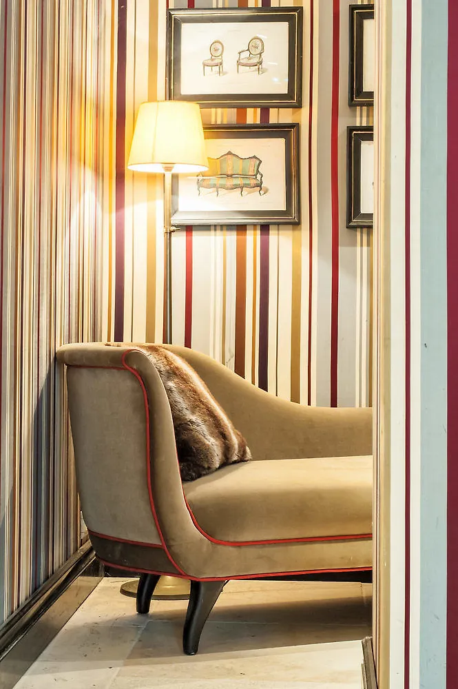 Hotel Du Romancier Париж 4*,
